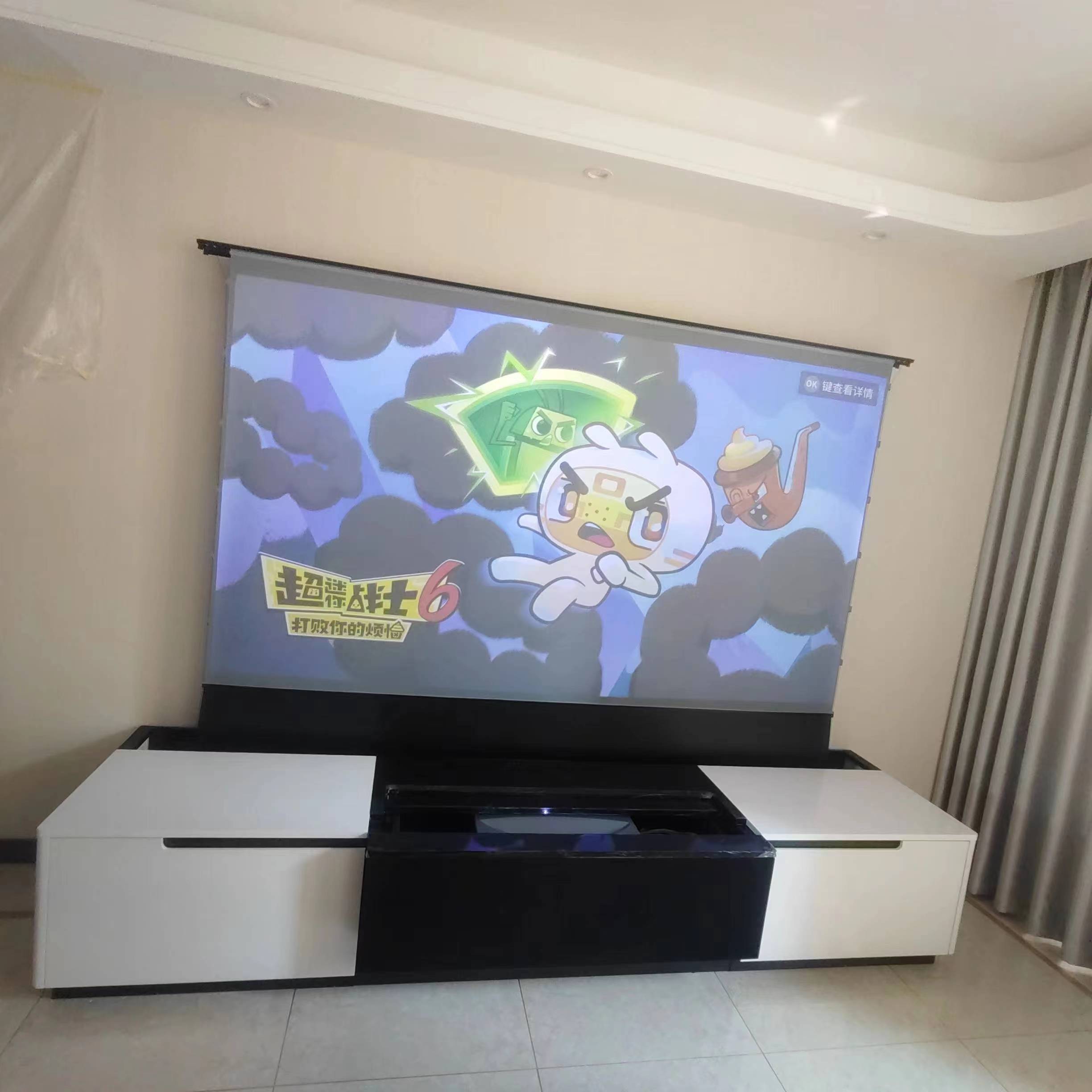 Home Cinema Ultra Short Throw  - đánh giá và giá Home Cinema Ultra Short Throw Projector